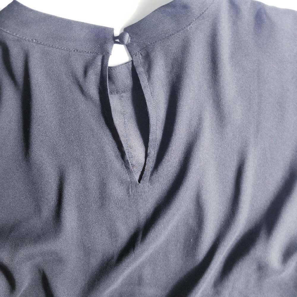 ANN TAYLOR DRESSY BLACK LONG SLEEVE EMBROIDERY BLOUSE SIZE MEDIUM - Picture 10 of 12